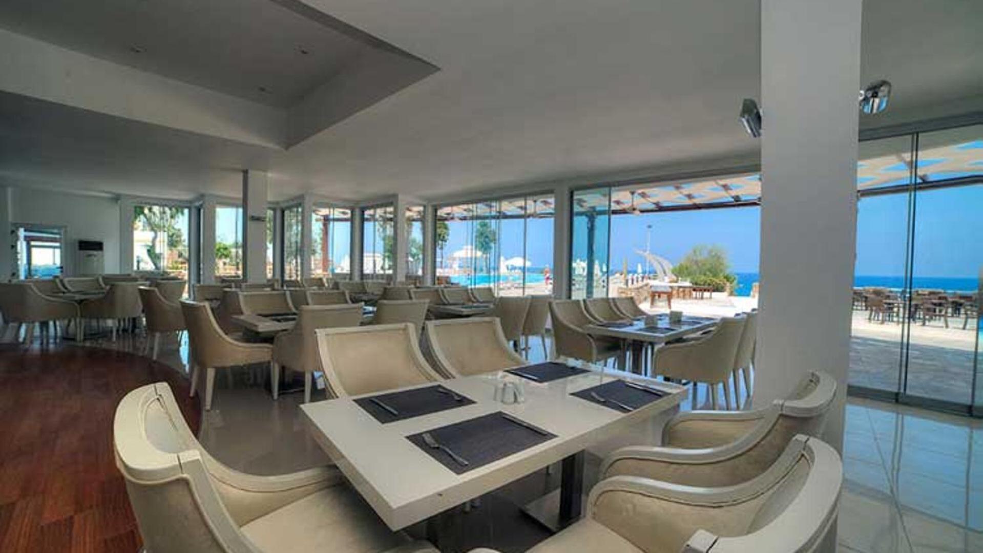 Jasmine Court Hotel Girne Buitenkant foto